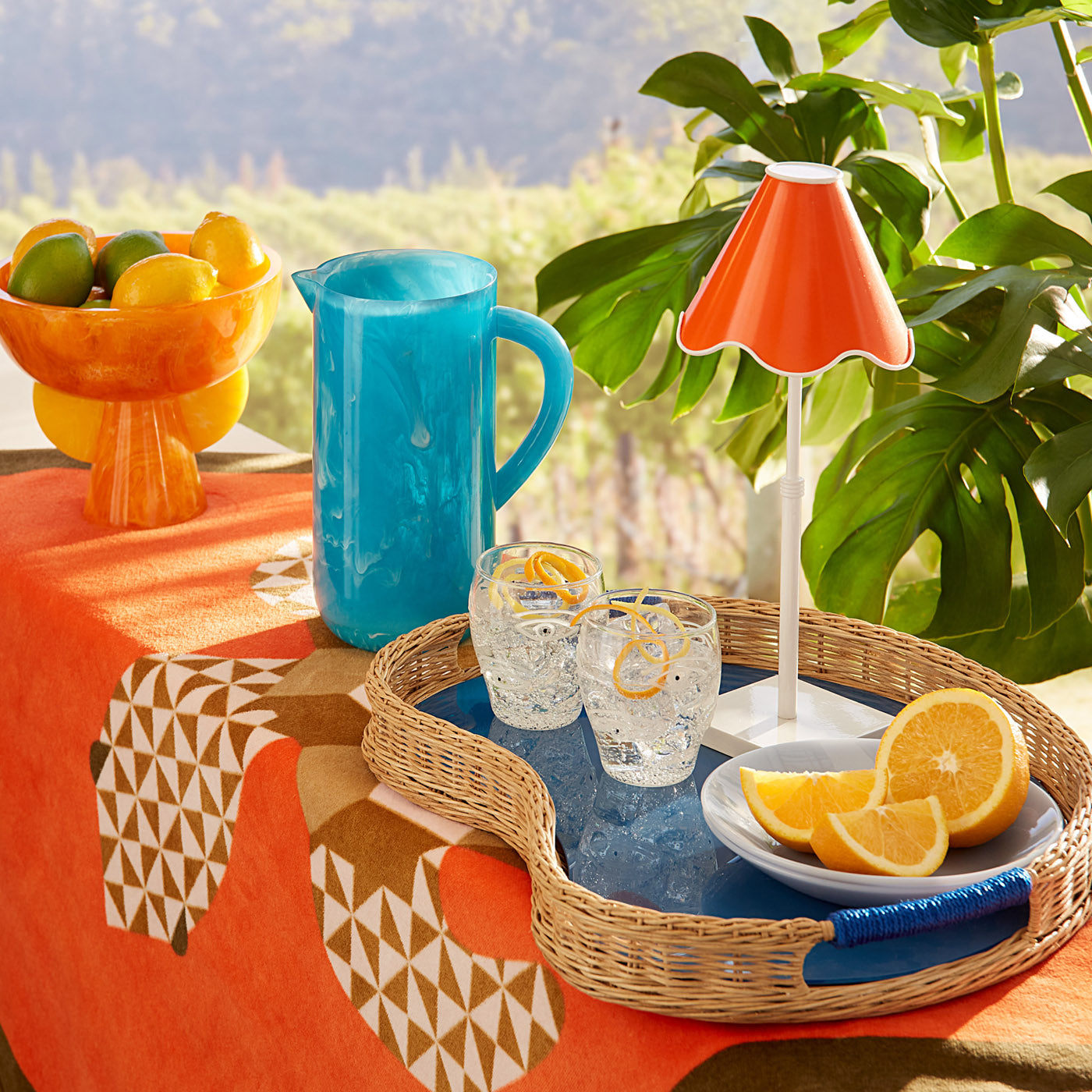 Ciotola con piedistallo Como